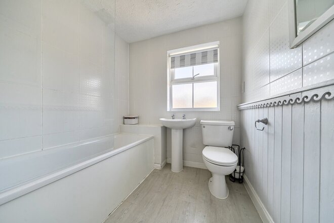 Withy Close, Hampshire, SO51