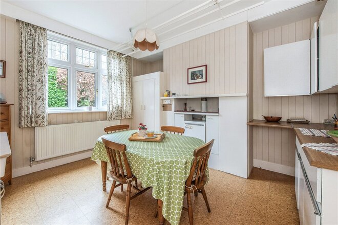 Chilbolton Avenue, Hampshire, SO22