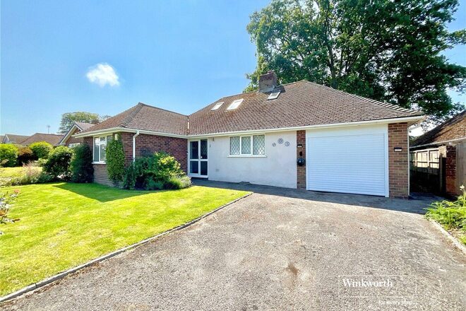 Pinewood Road, Christchurch, BH23