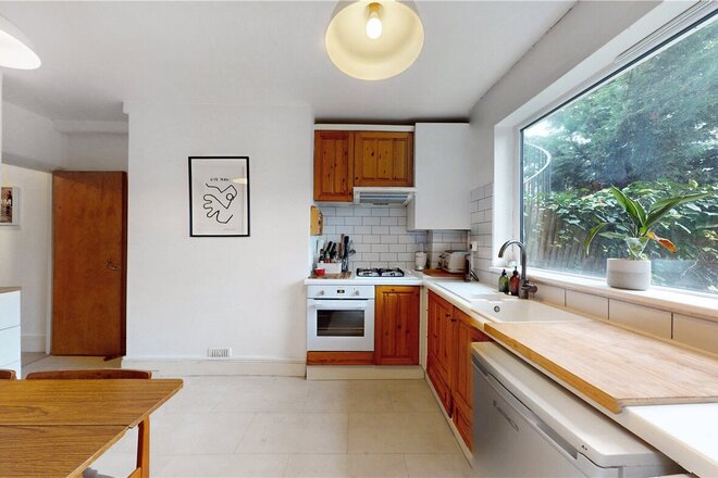 Fairbridge Road, London, N19