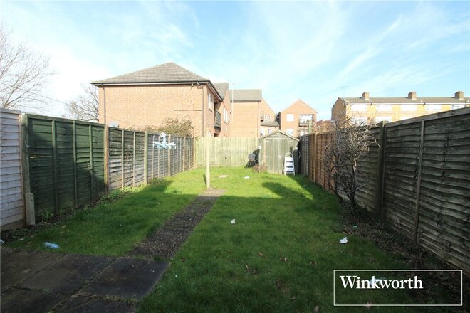Knebworth Path, Hertfordshire, WD6