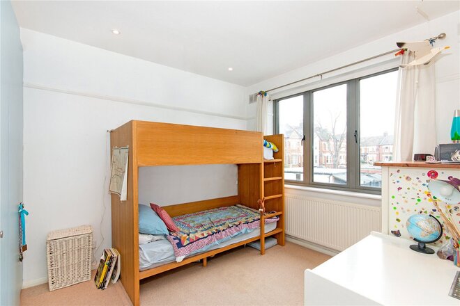 Thornlaw Road, London, SE27