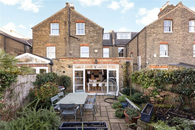 Oakhill Road, London, SW15