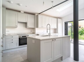 Hydethorpe Road, London, SW12