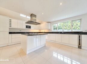 Woods Lane, Basingstoke, RG25