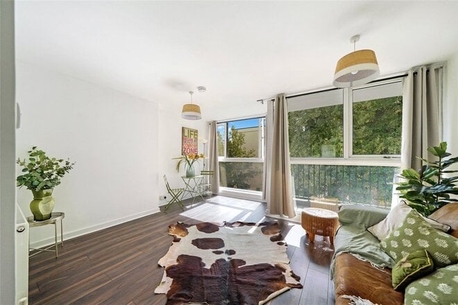 Rowstock Gardens, London, N7