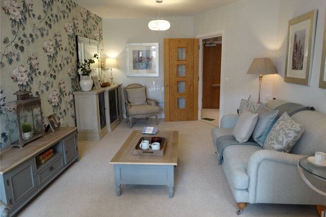 Trinity Road, Oxon, OX7