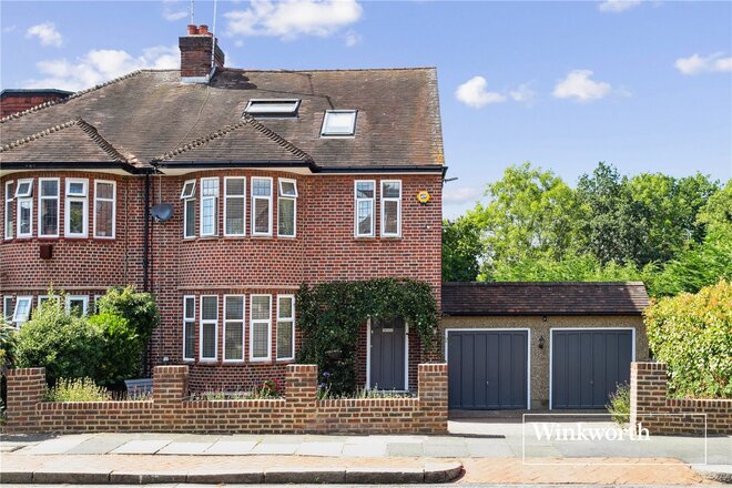Claremont Park, Finchley, N3