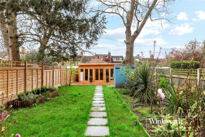 Eversleigh Road, Finchley, N3