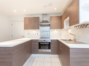 Merlin Heights, London, N17
