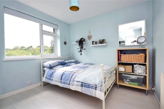 The Readens, Surrey, SM7