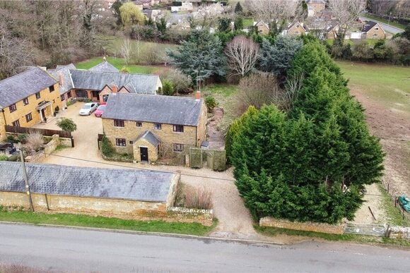 Whites Lane, Northampton, NN5