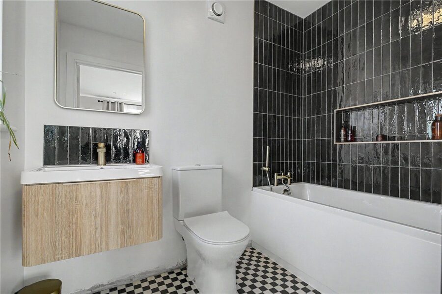 Ensuite