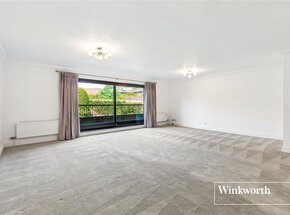 Hendon Lane, London, N3