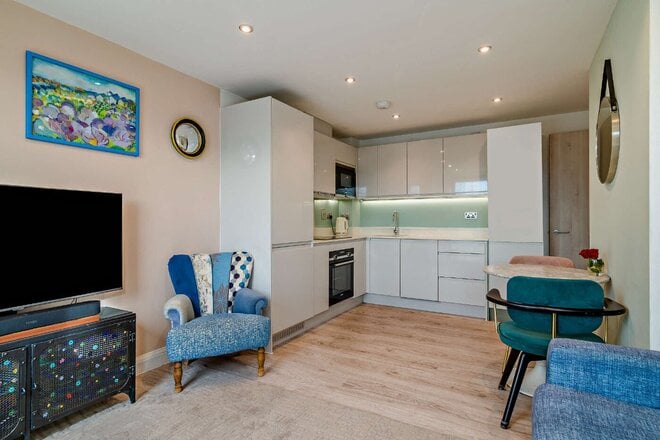 Victoria Bridge Road, Somerset, BA1