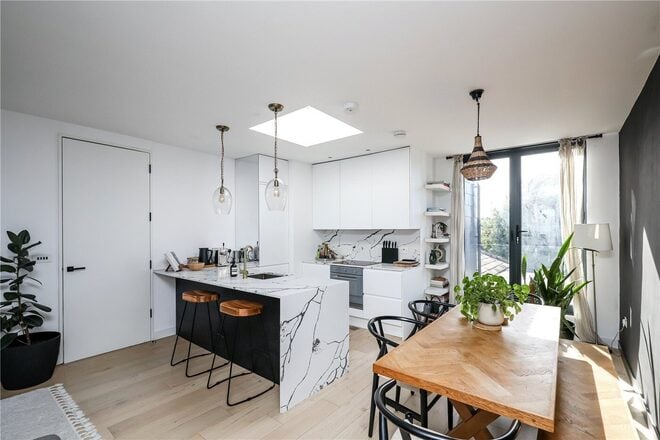 Creffield Road, London, W5