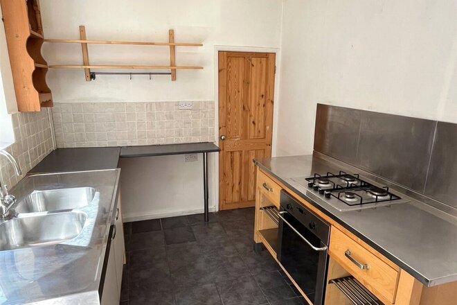 Lea Road, Northampton, NN1