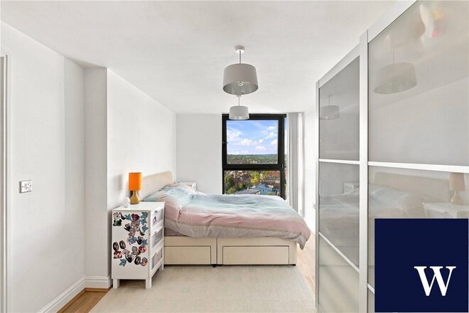 Kingsway, London, N12