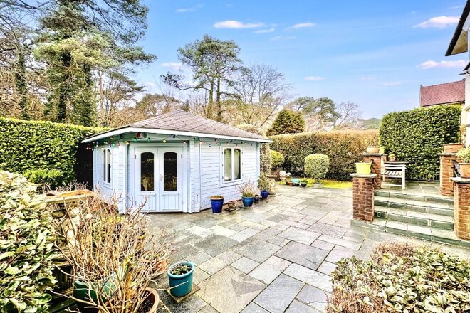 Chester Road, Dorset, BH13