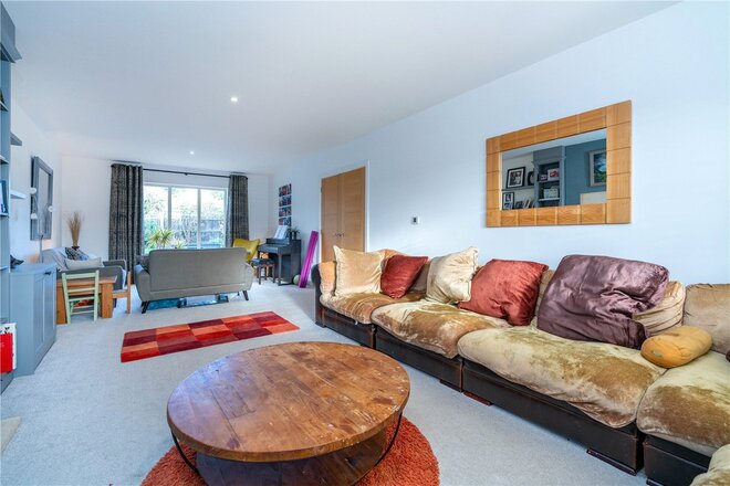 Hunters Court, Sleaford, NG34