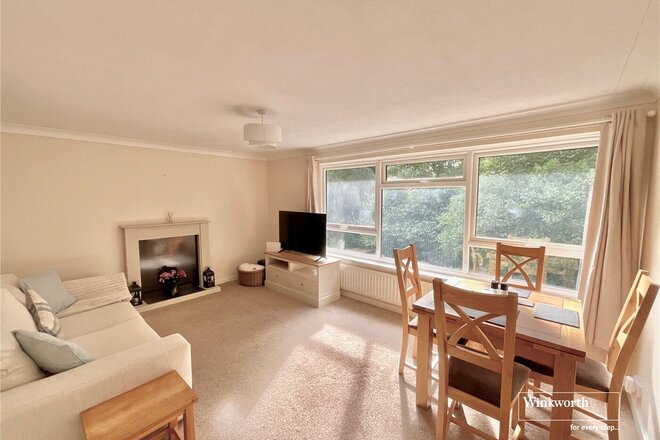 Cornford Way, Highcliffe, BH23