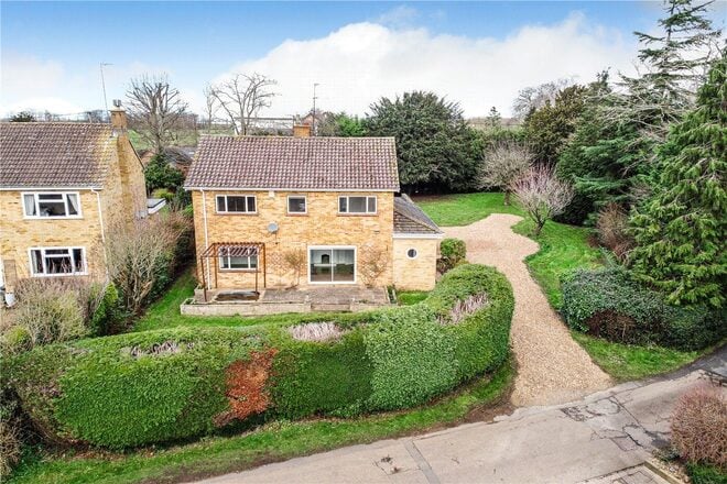 Little Horton House Drive, Northampton, NN7