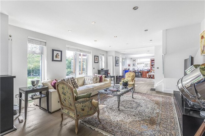 Burges Grove, London, SW13