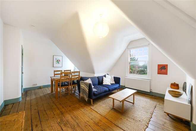 Rokesly Avenue, London, N8