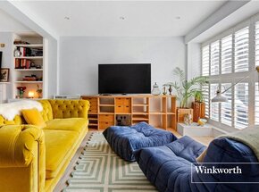 Walcot Square, London, SE11