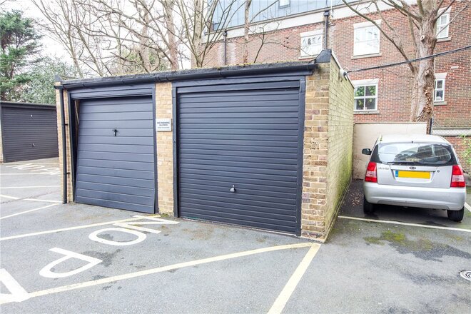 Cholmeley Lodge, London, N6