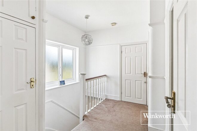 Nether Street, Finchley, N3