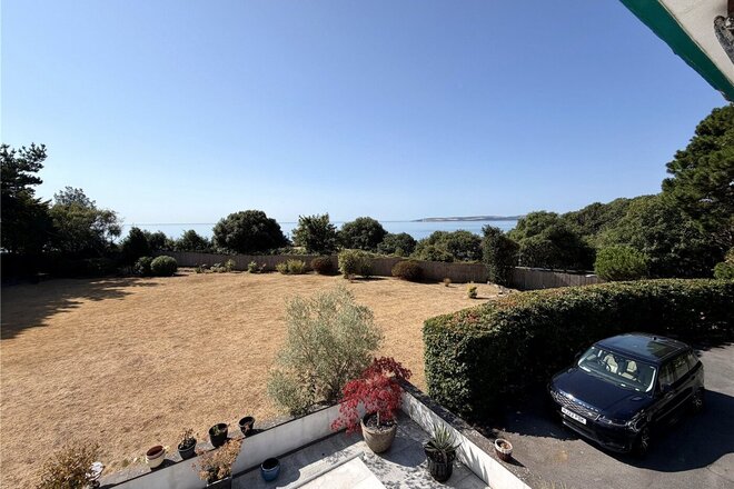 West Overcliff Drive, Dorset, BH4