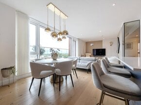 Inglis Way, London, NW7