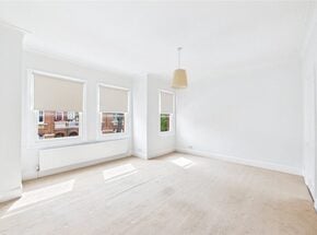 Dinsmore Road, London, SW12