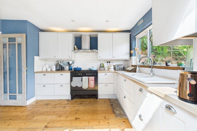 Barrack Road, Devon, EX2