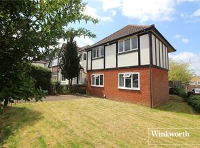Oakwood Avenue, Hertfordshire, WD6