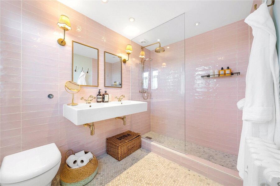 Ensuite