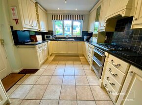 Island View Avenue, Dorset, BH23