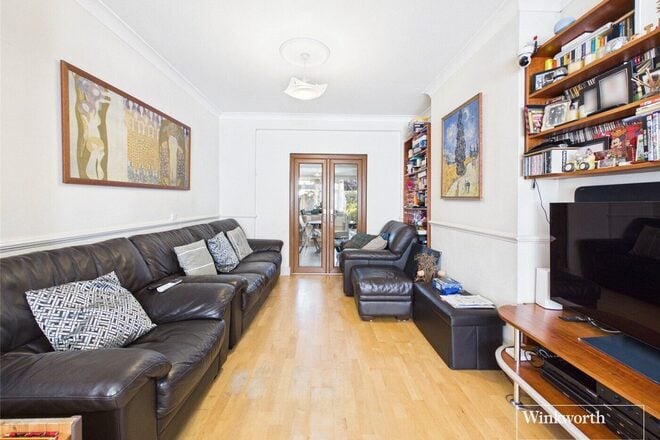 Grove Crescent, London, NW9