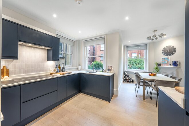 Lyncroft Mansions, London, NW6