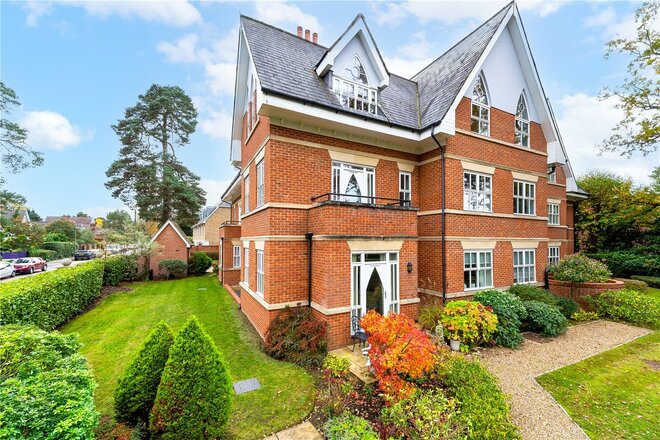 Ascent House, Weybridge, KT13