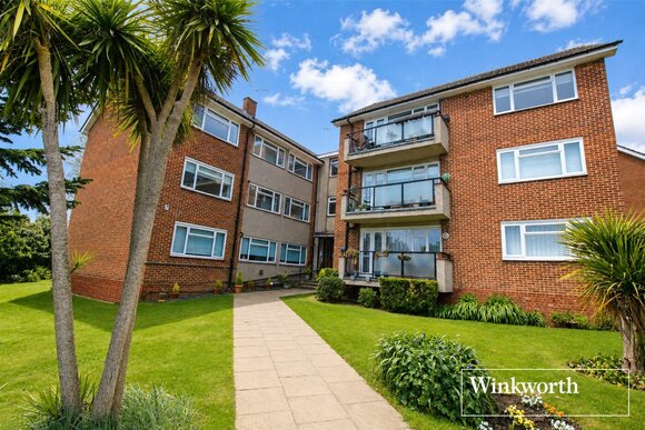 Knowl Park, Borehamwood, WD6