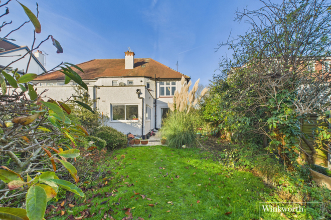 Park Chase, Middlesex, HA9