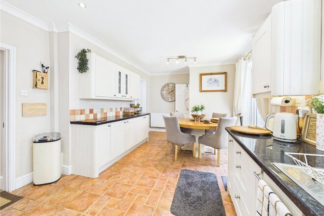 Chapel Street, Devon, EX16