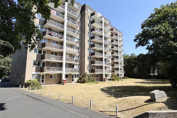 Christchurch Road, Dorset, BH1