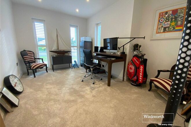 Sheldrake Road, Christchurch, BH23