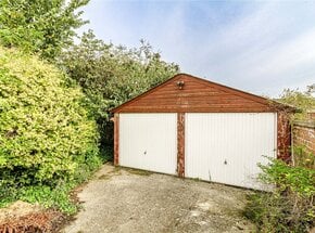 Elmhurst Avenue, Northampton, NN3