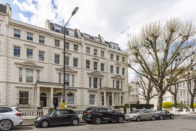 Randolph Avenue, London, W9