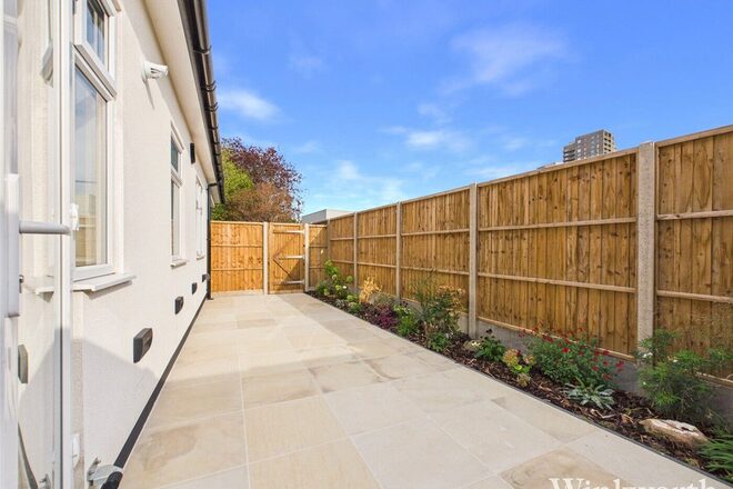 Lowfield Road, London, W3