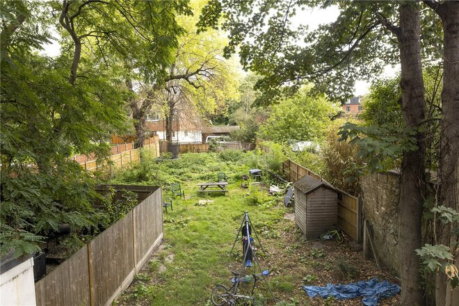 Aldrington Road, London, SW16